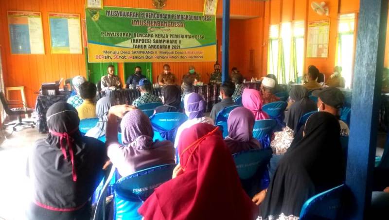 Sampirang II Gelar MusrenbangDes Sekaligus Penyaluran BLT DD Tahap III